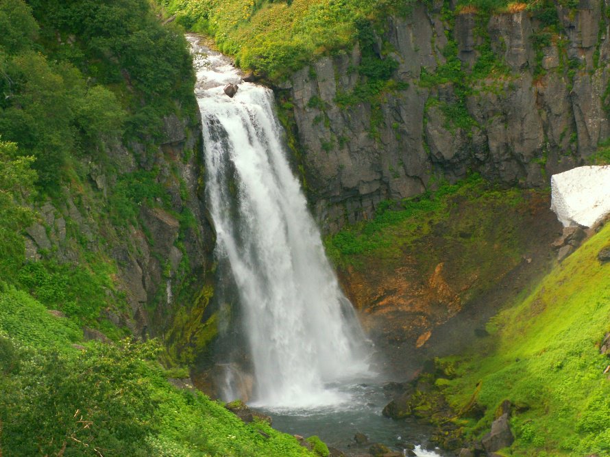 Rodnokovy waterfall image