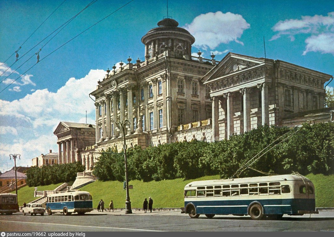 Pashkov House image