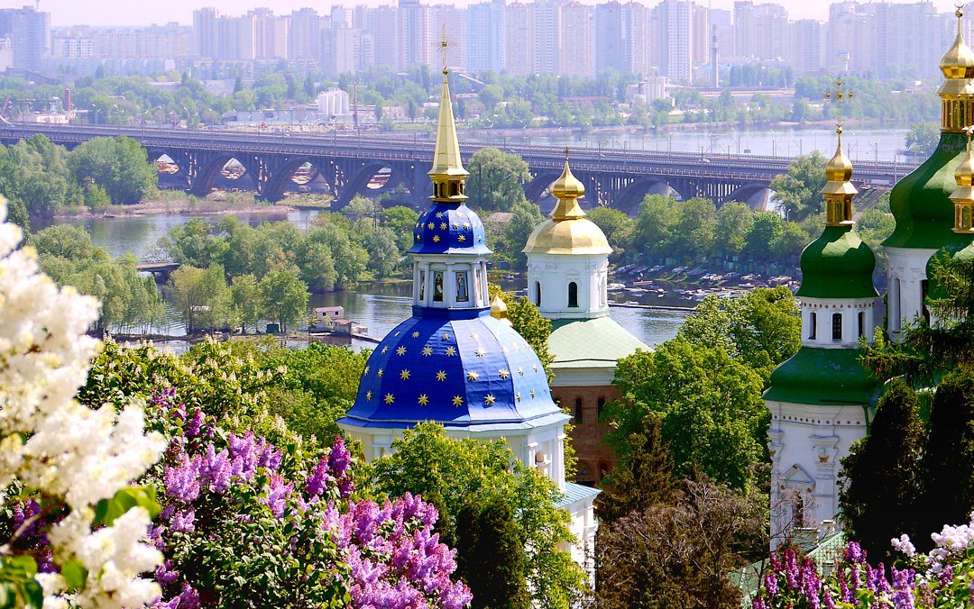 Spring in Kiev image