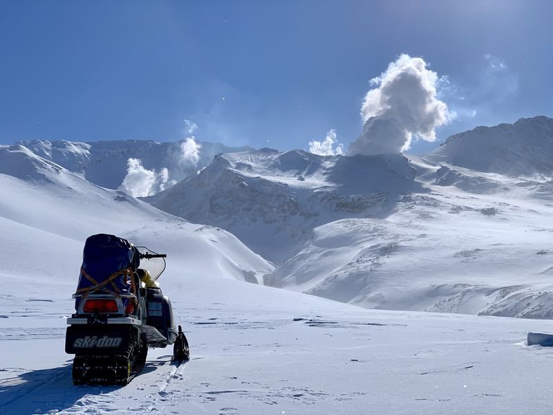 Snowmobile ride to Mutnovsky image