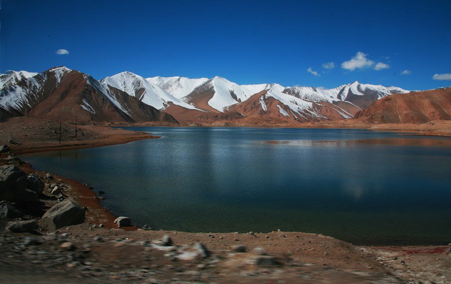 Karakul Lake. 