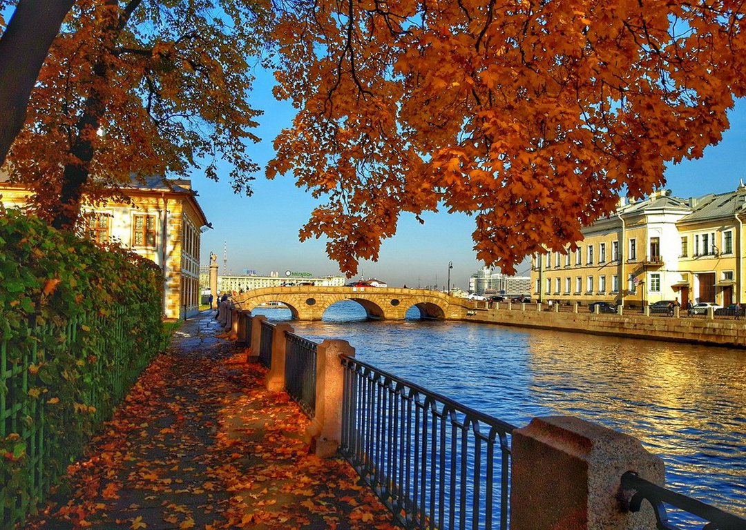 Beautiful seasons in St. Petersburg image