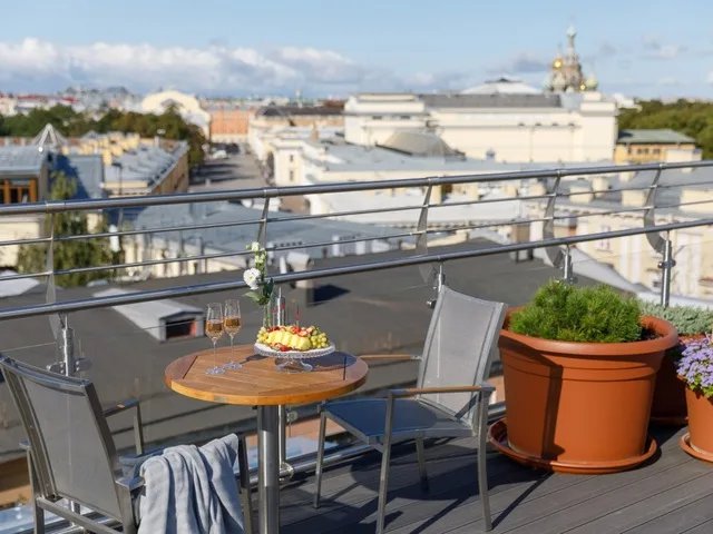 Welcome dinner on a rooftop image