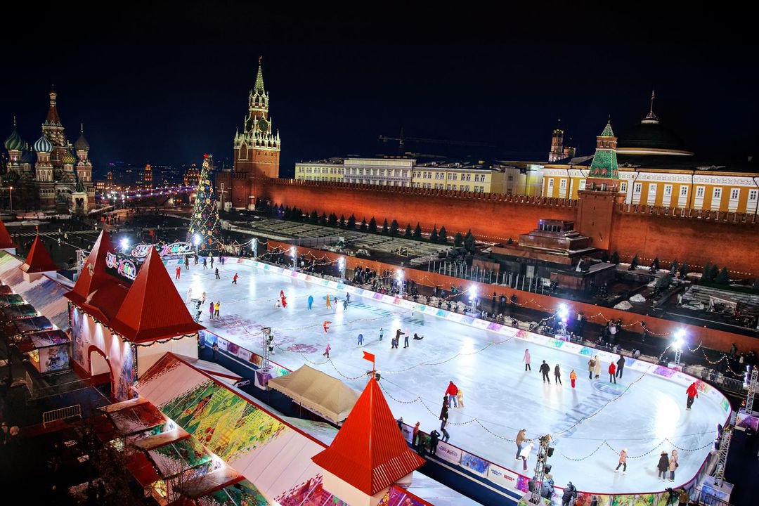 Red Square skating image