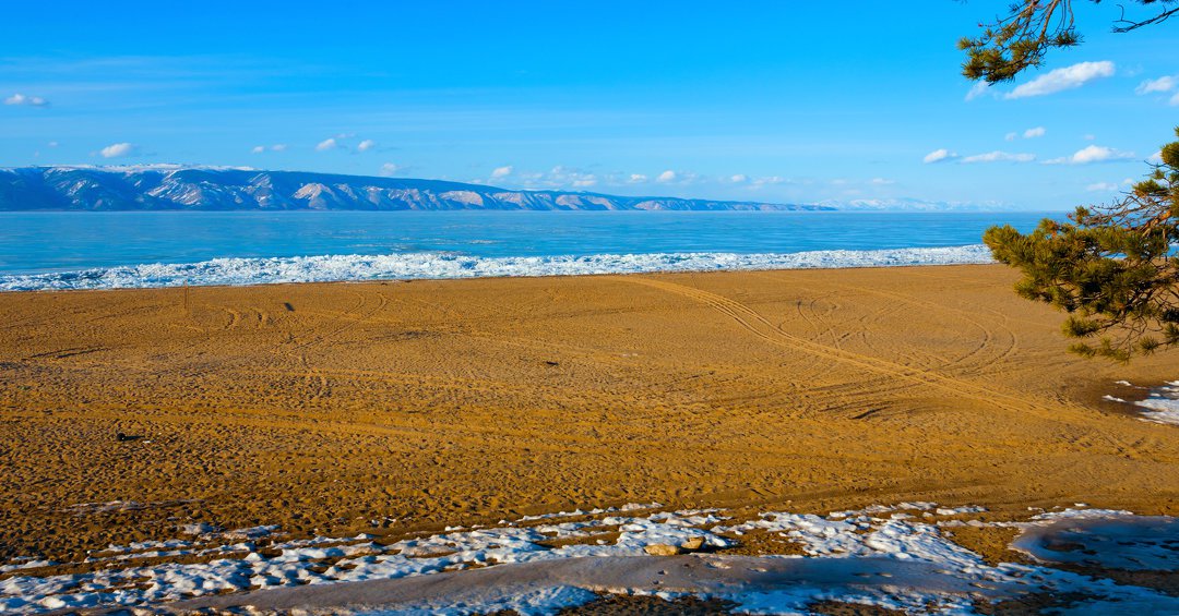 Sandy beaches of Olkhon island image