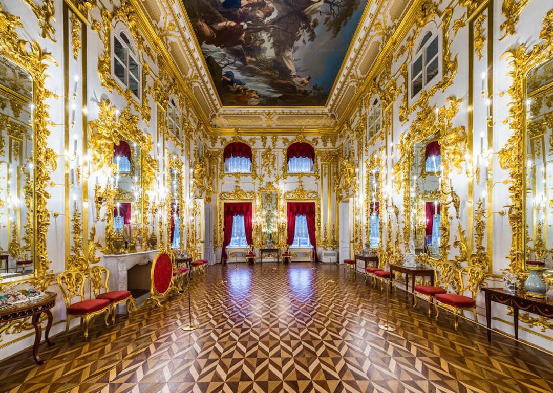 Peterhof Palace image