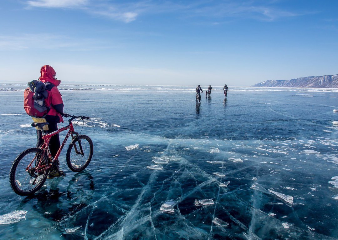 Winter biking image
